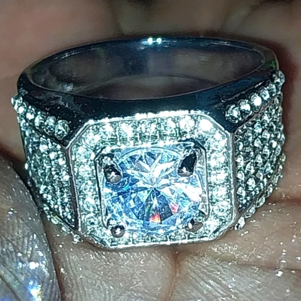Glamorous Silver Statement Ring with Sparkling Centerpiece